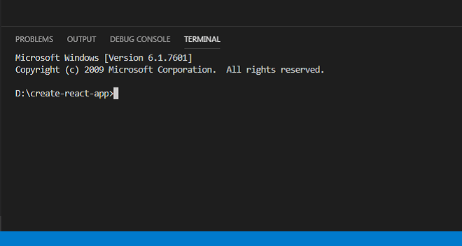 Màn hình Visual Studio Code sau khi mở Terminal